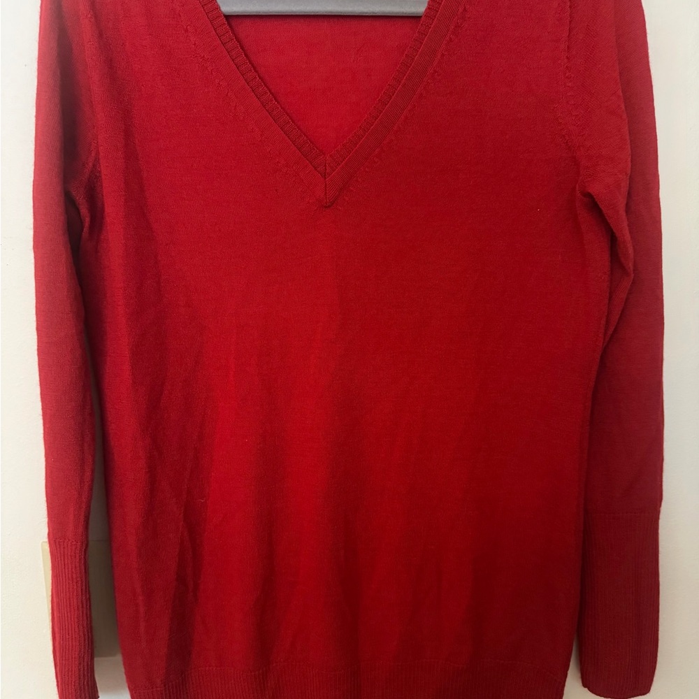 a.n.a A New Approach Women's Merino Wool Vibrant Coral V-Neck Sweater